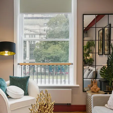 Urban Chic - Bloomsbury Apartment